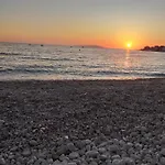 Kolombo * グラダツ
