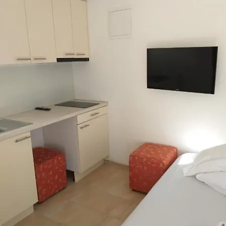 Kolombo Appartement Gradac (Split-Dalmatia)