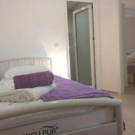 Kolombo Apartment Gradac (Split-Dalmatia)